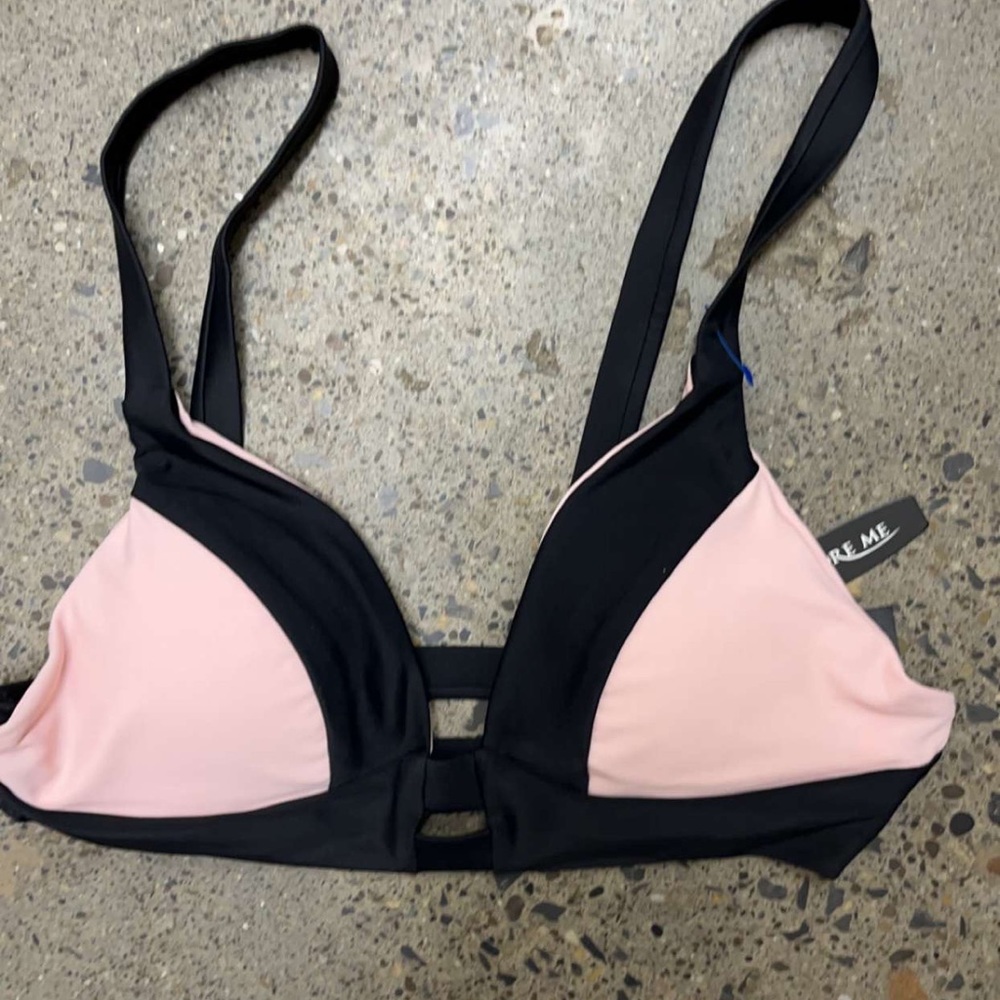 Bathing suit Top !